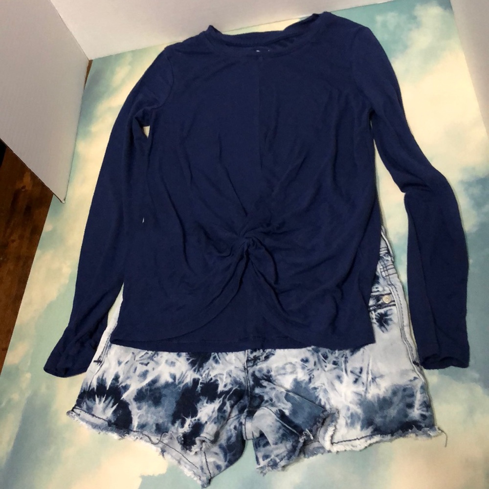 2 Piece Outfit with Tie Front Shirt